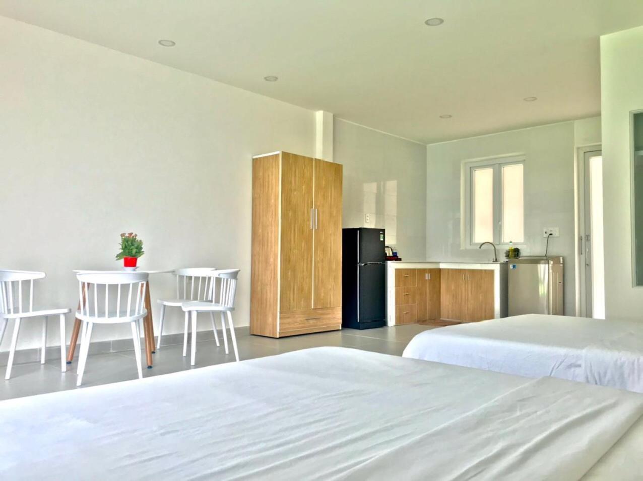 Апарт отель Larina Beach House Дуонг-Донг Экстерьер фото