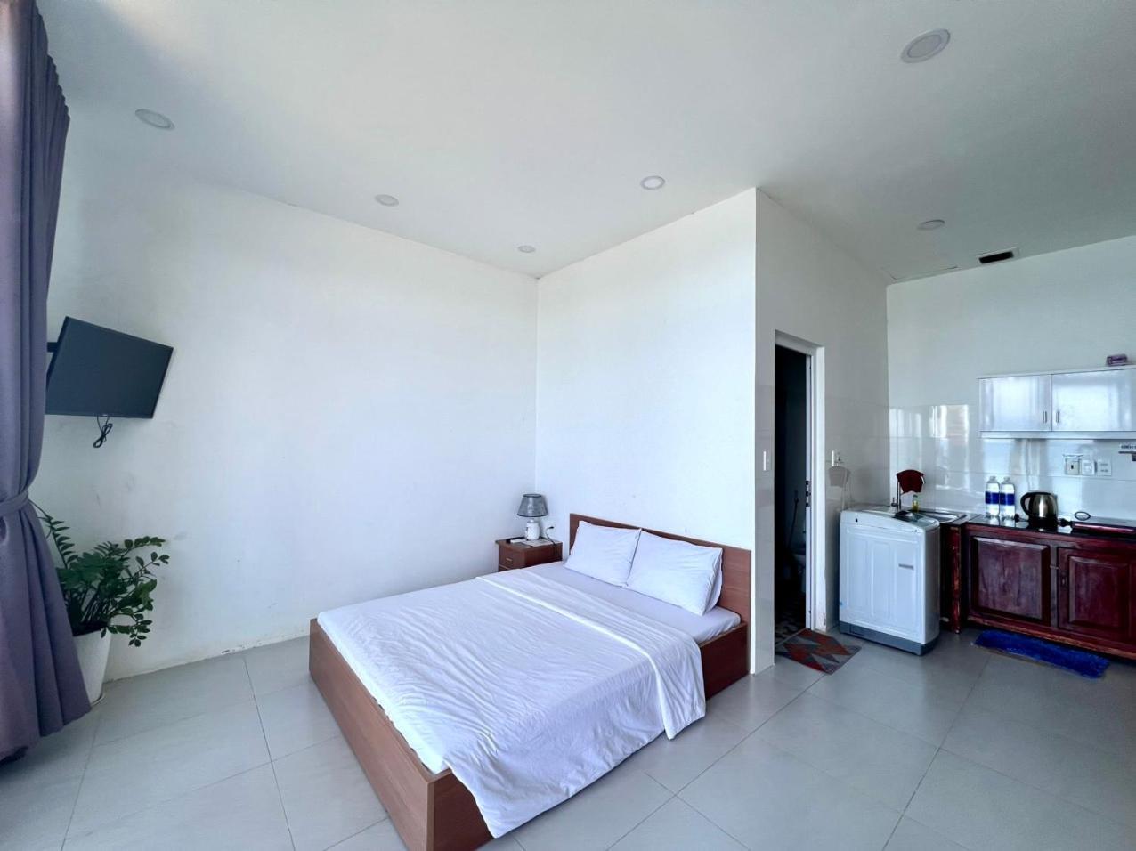 Апарт отель Larina Beach House Дуонг-Донг Экстерьер фото